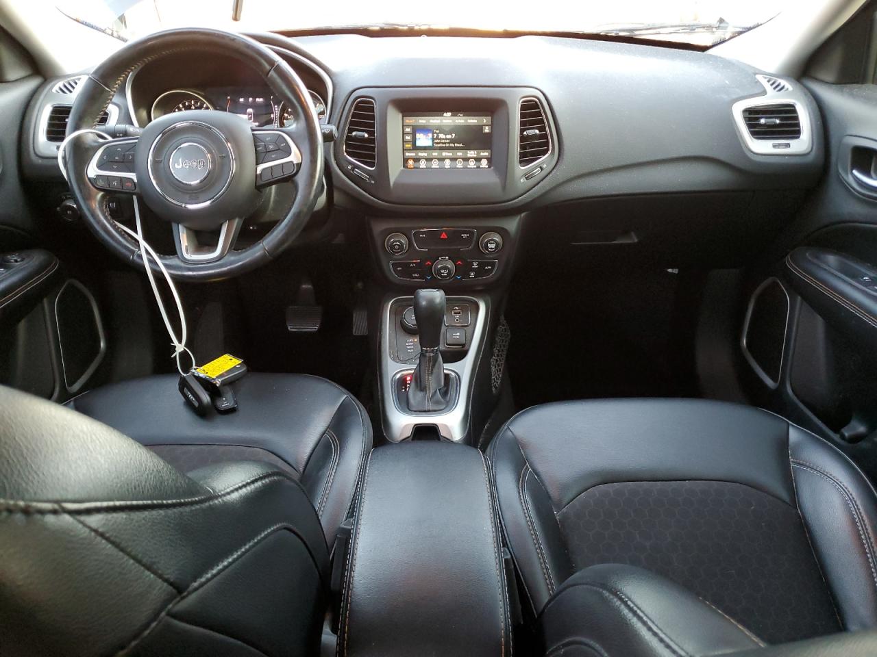 2019 Jeep Compass VIN 3C4NJDBB2KT849478 Copart auction photo, front end / minor dent/scratches damage thumbnail 8