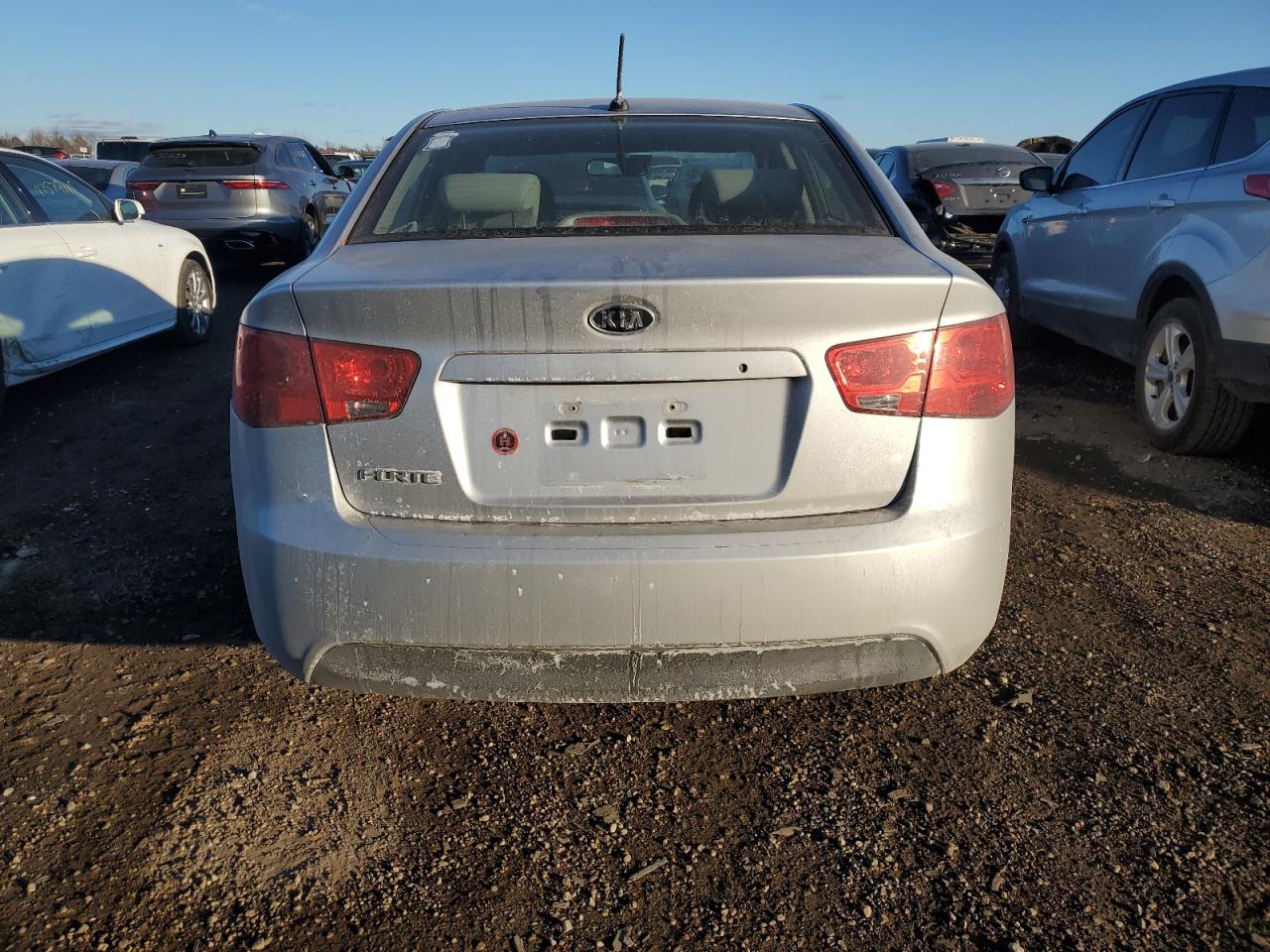 2013 KIA Forte VIN KNAFT4A25D5663773 Copart auction photo, side / rear end damage thumbnail 6