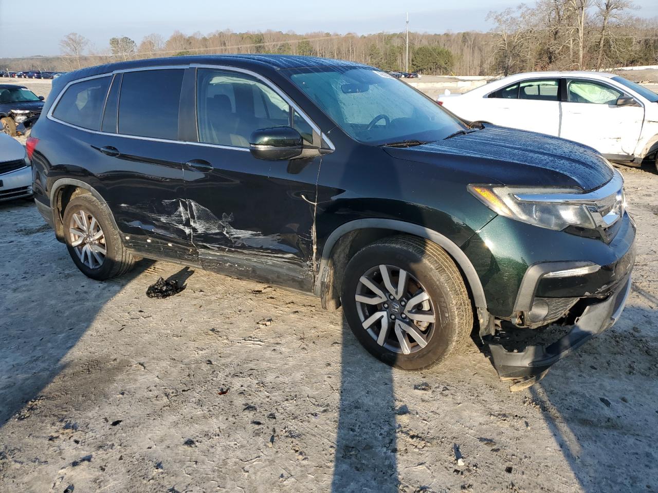 2019 Honda Pilot VIN 5FNYF5H55KB003219 Copart auction photo, side / front end damage thumbnail 4