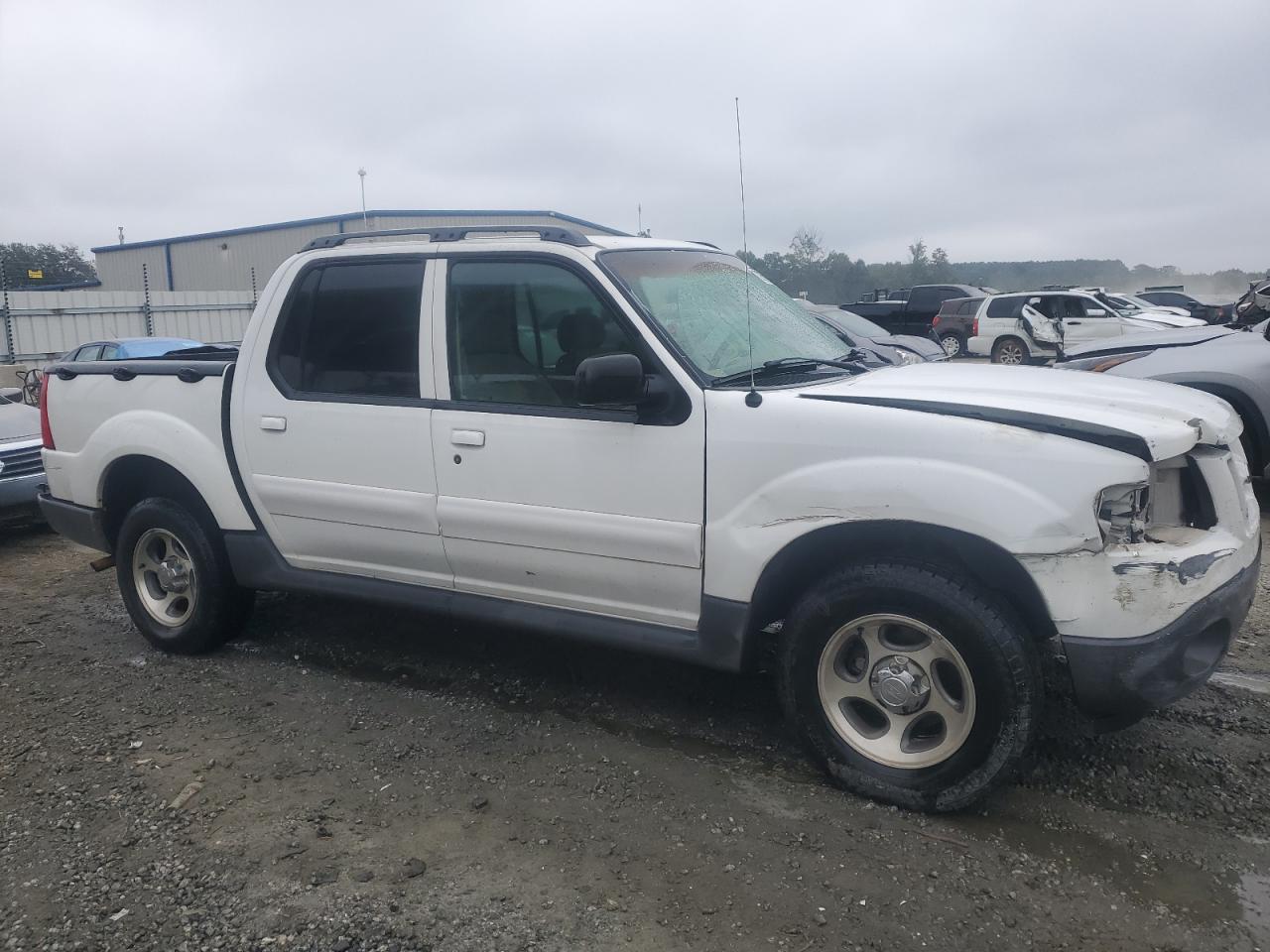 2004 Ford Explorer VIN 1FMZU67K84UA70703 Copart auction photo, front end damage thumbnail 4