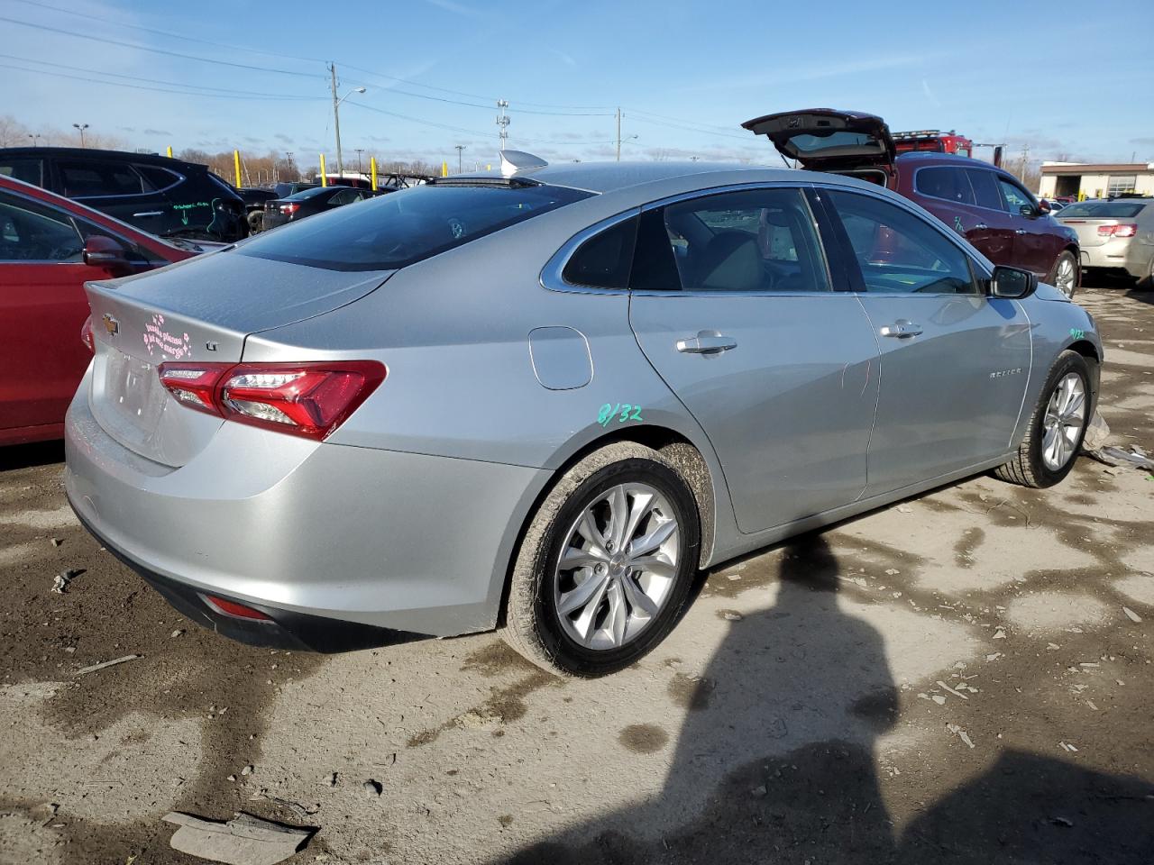 2022 Chevrolet Malibu VIN 1G1ZD5ST9NF144031 Copart auction photo, front end / minor dent/scratches damage thumbnail 3