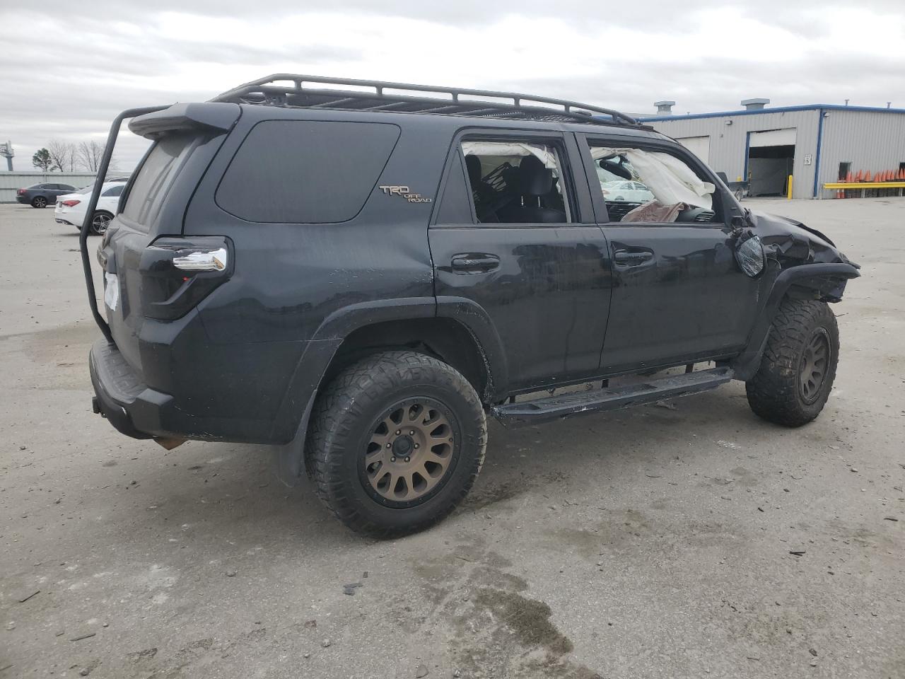 2017 Toyota 4Runner VIN JTEBU5JR2H5452484 Copart auction photo, all over damage thumbnail 3