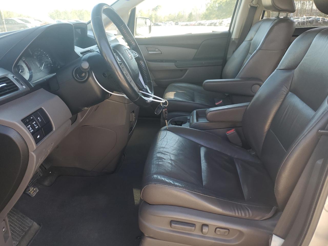 2011 Honda Odyssey VIN 5FNRL5H66BB079327 Copart auction photo, rear end / front end damage thumbnail 7