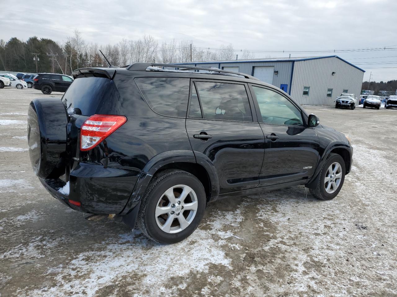 2011 Toyota RAV 4 VIN 2T3DF4DV1BW137203 Copart auction photo, vandalism damage thumbnail 3