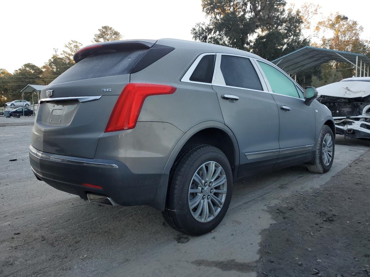 2019 Cadillac XT5 VIN 1GYKNCRS3KZ231368 Copart auction photo, mechanical damage thumbnail 3