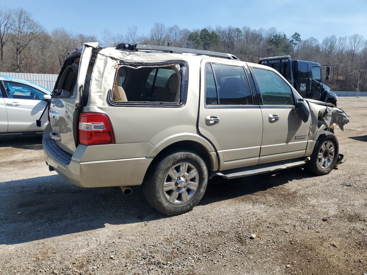 2008 Ford Expedition VIN 1FMFU15548LA38510 Copart auction photo, biohazard/chemical / all over damage thumbnail 3
