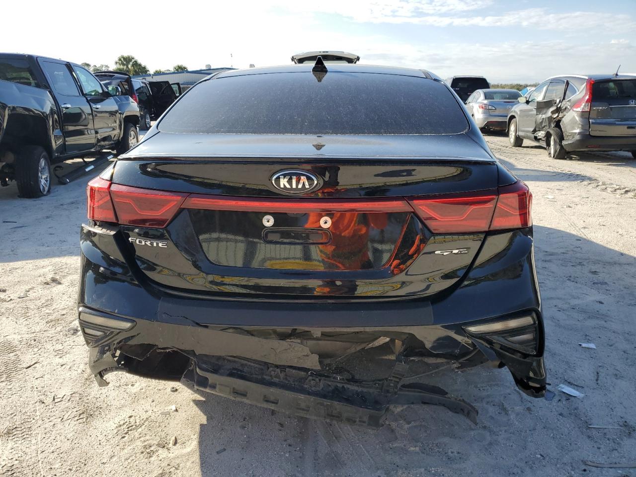 2021 KIA Forte VIN 3KPF34AD2ME310853 Copart auction photo, rear end / minor dent/scratches damage thumbnail 6