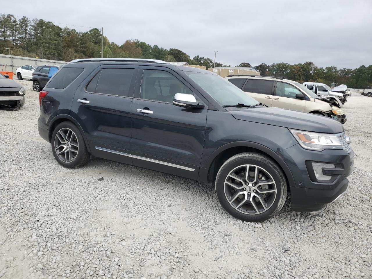 2017 Ford Explorer VIN 1FM5K8HT2HGD95875 Copart auction photo, side / rear end damage thumbnail 4