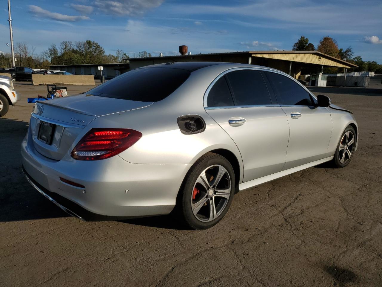 2017 Mercedes-Benz E-klasse VIN WDDZF4KB3HA091269 Copart auction photo, front end / side damage thumbnail 3