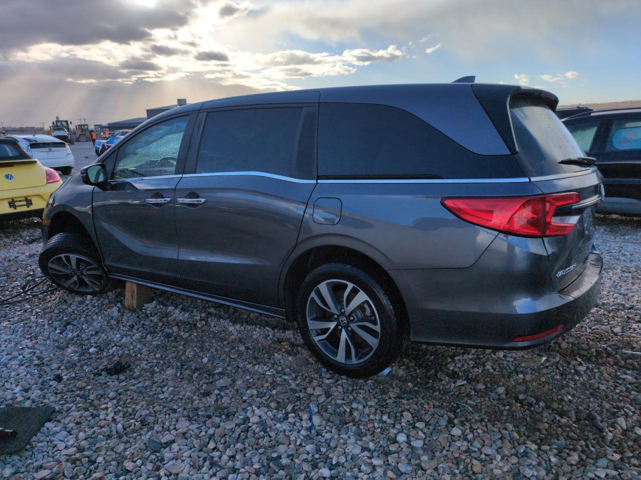 2021 Honda Odyssey VIN 5FNRL6H84MB009903 Copart auction photo, side damage thumbnail 2