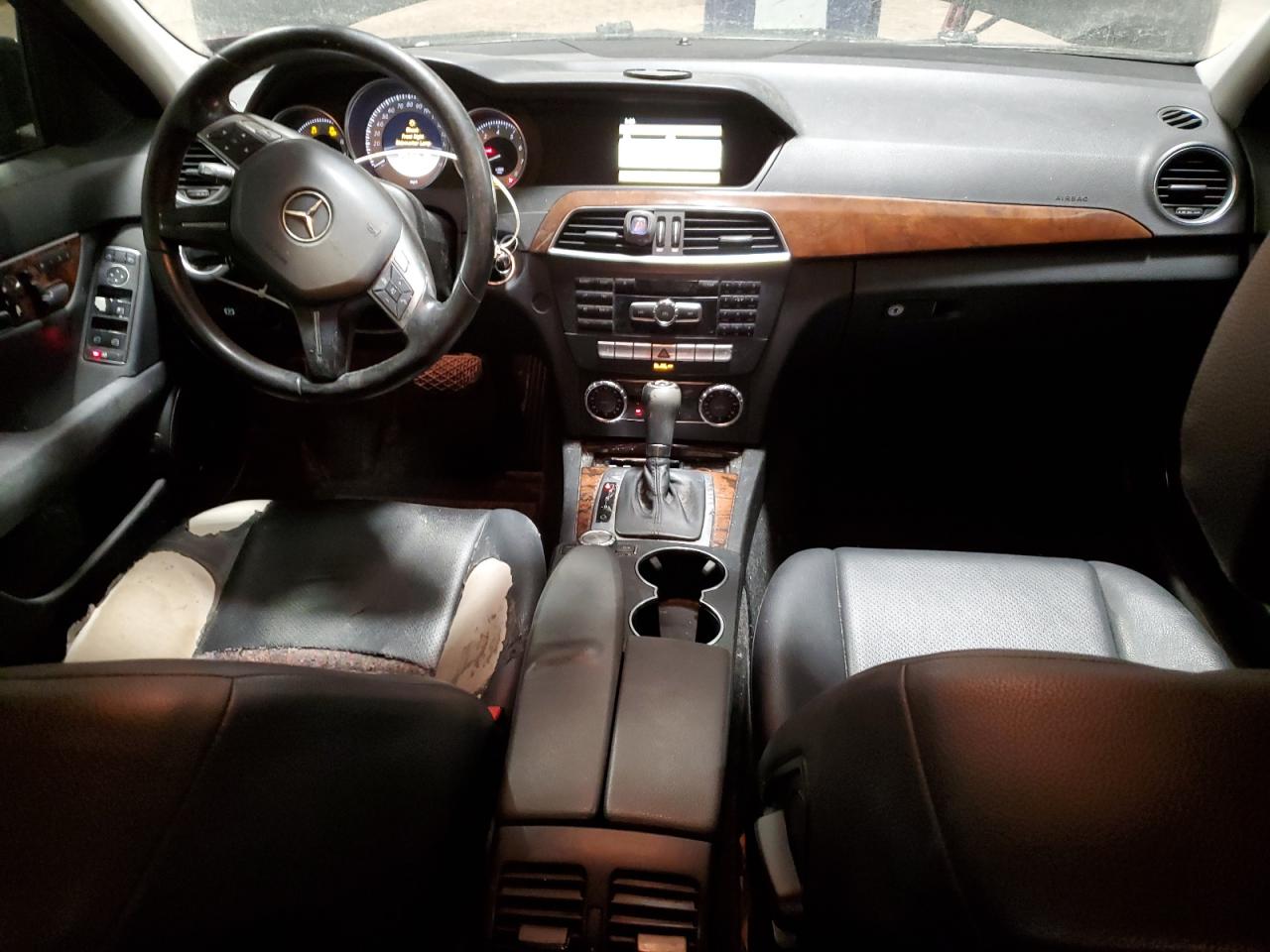2012 Mercedes-Benz C-klasse VIN WDDGF8BB1CR226015 Copart auction photo, front end damage thumbnail 8
