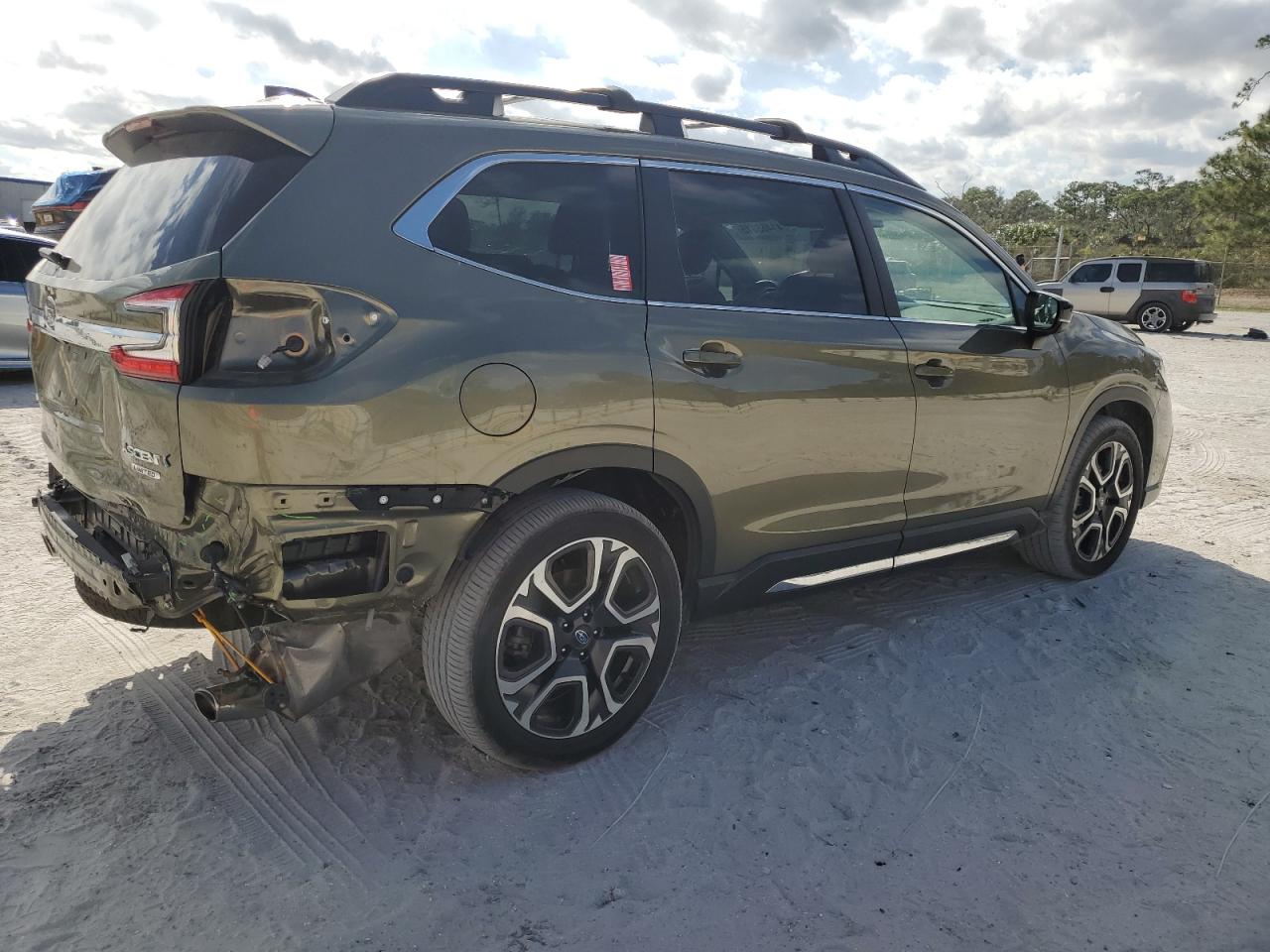 2024 Subaru Ascent VIN 4S4WMARD9R3411446 Copart auction photo, rear end / minor dent/scratches damage thumbnail 3