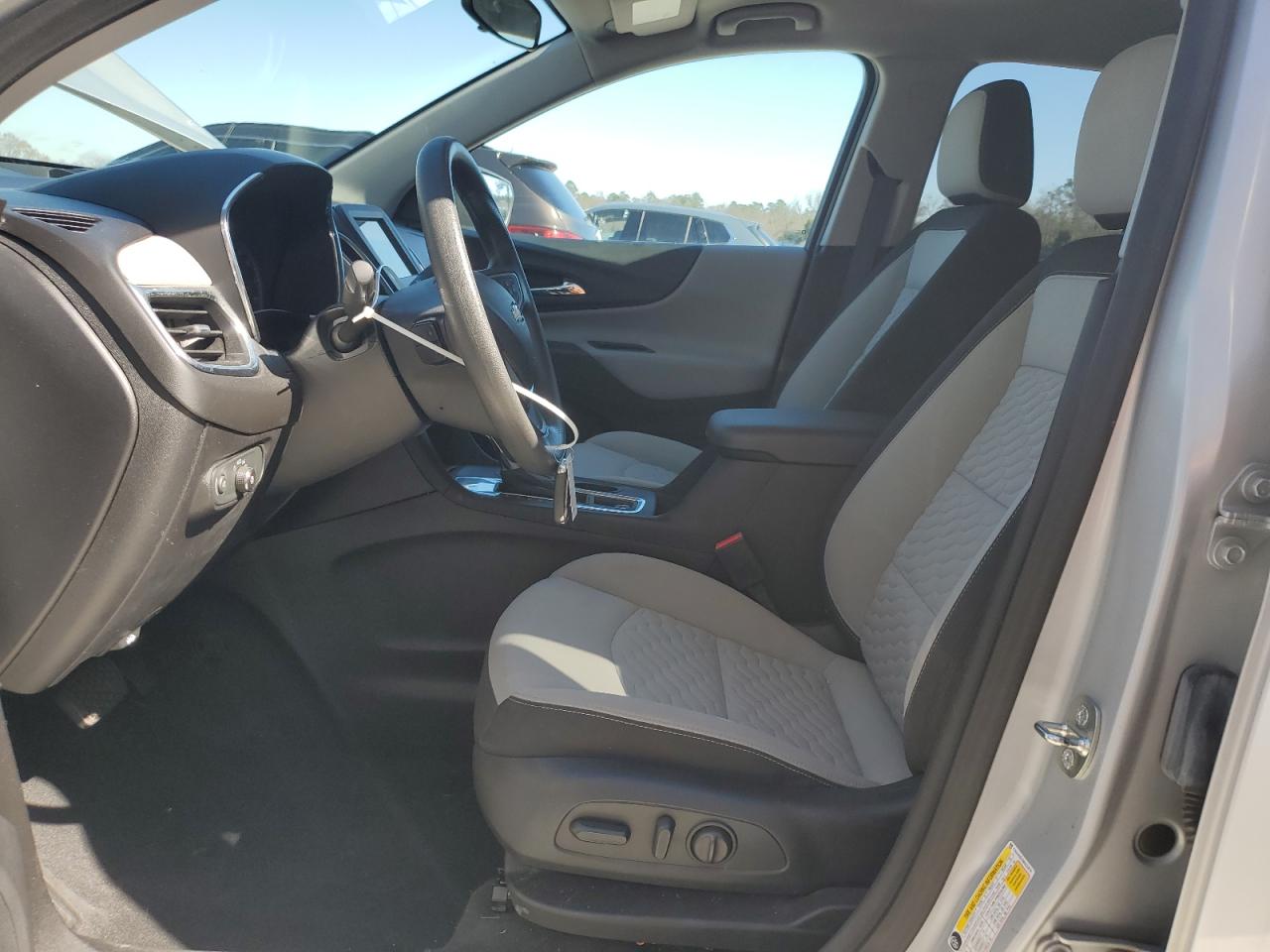 2019 Chevrolet Equinox VIN 2GNAXHEV5K6213076 Copart auction photo, front end / side damage thumbnail 7