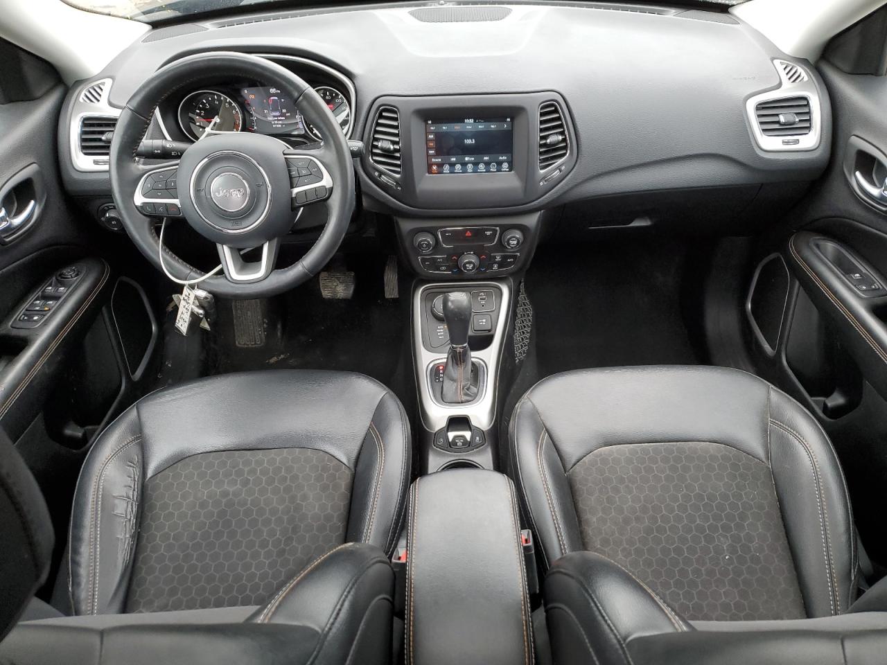 2019 Jeep Compass VIN 3C4NJDBB5KT600334 Copart auction photo, front end damage thumbnail 8