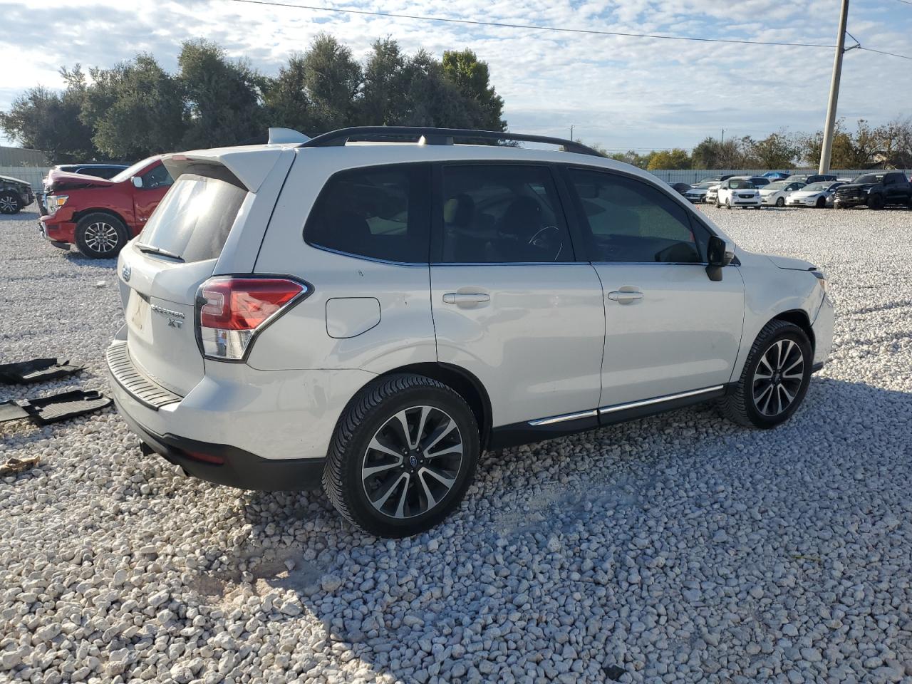 2017 Subaru Forester VIN JF2SJGTC3HH498939 Copart auction photo, front end damage thumbnail 3