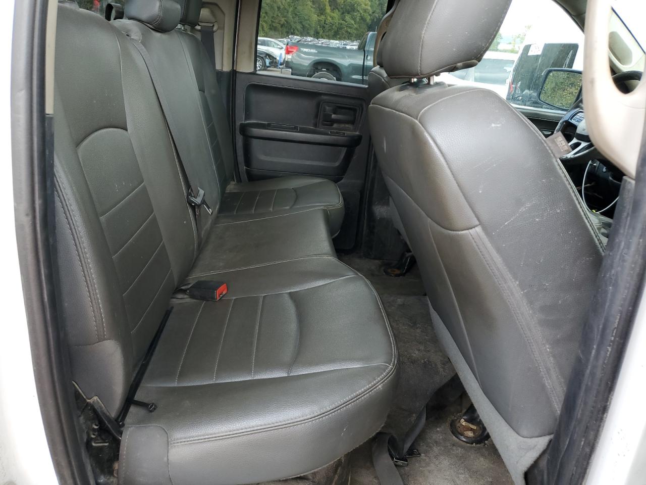 2019 RAM 1500 VIN 1C6RR7FG4KS626076 Copart auction photo, minor dent/scratches damage thumbnail 10