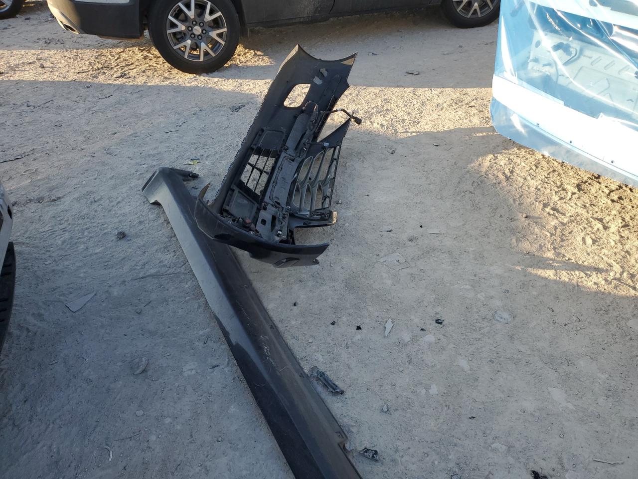 2011 Hyundai Genesis VIN KMHGC4DF6BU138614 Copart auction photo, front end / side damage thumbnail 12
