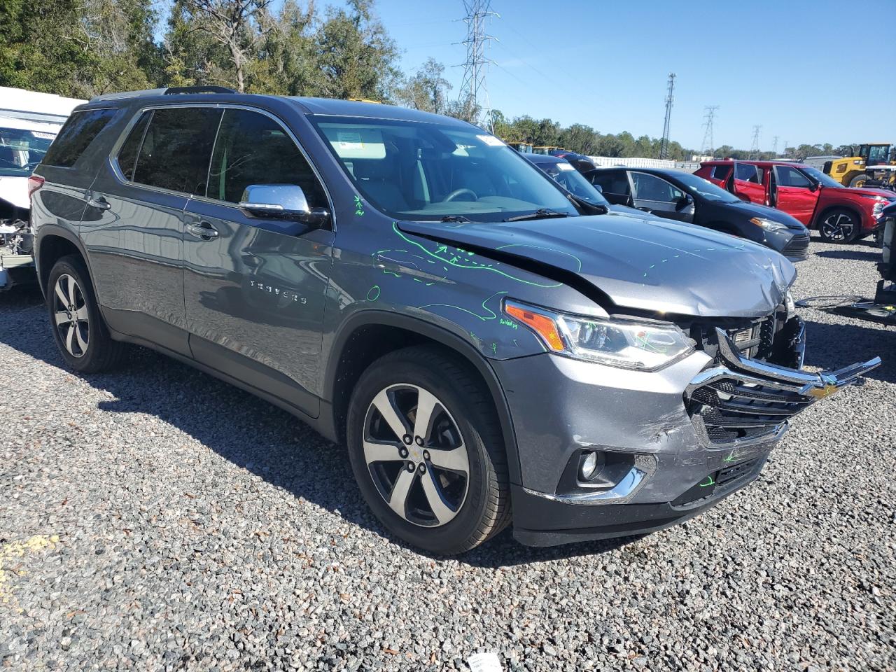 2018 Chevrolet Traverse VIN 1GNERHKW8JJ245935 Copart auction photo, front end / side damage thumbnail 4