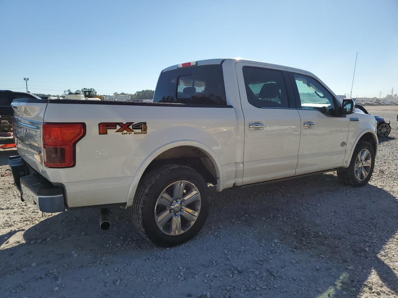 2018 Ford F-150 VIN 1FTEW1EGXJFA43954 Copart auction photo, side / minor dent/scratches damage thumbnail 3