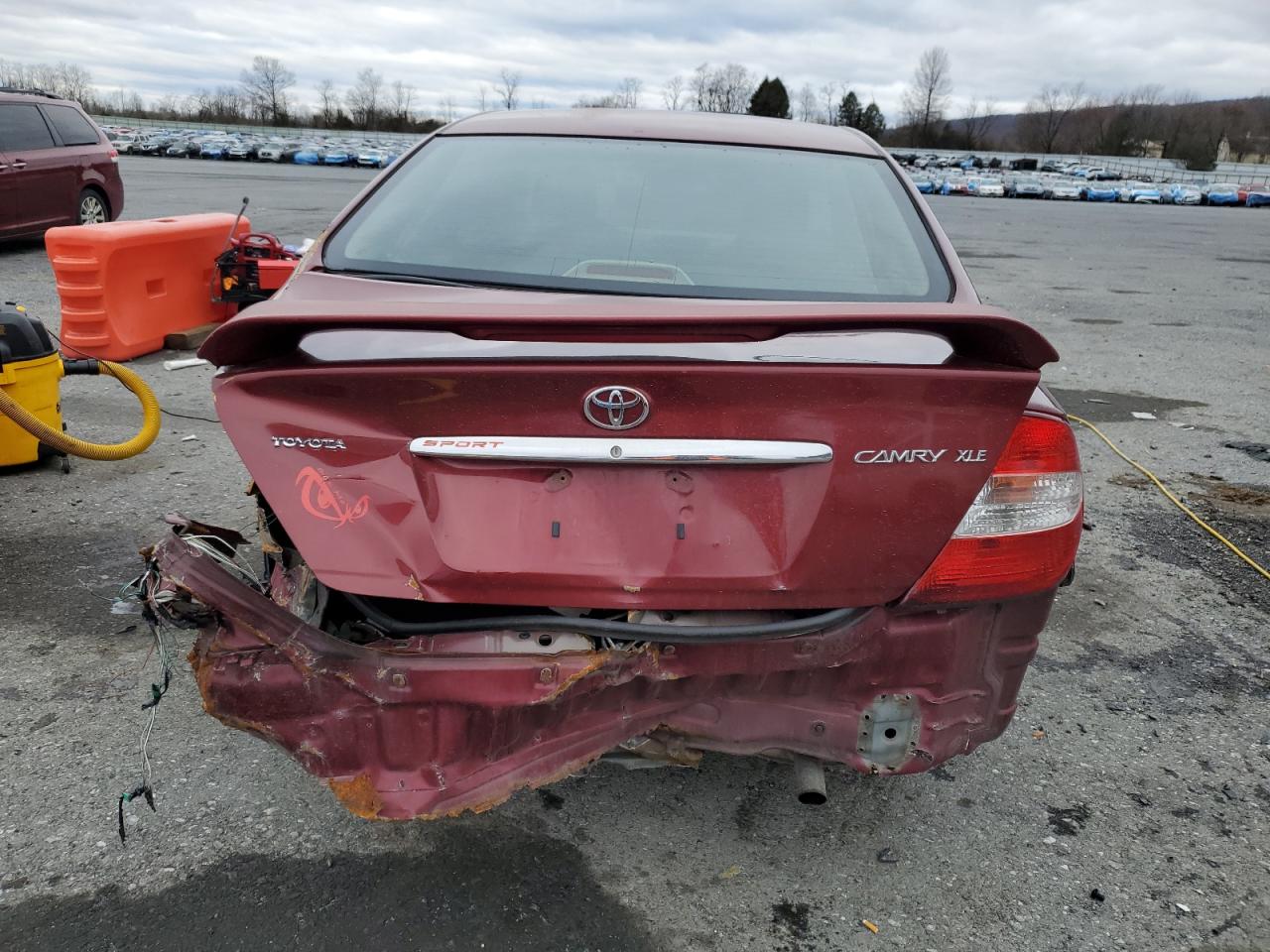 2003 Toyota Camry VIN 4T1BE30K13U118371 Copart auction photo, side / rear end damage thumbnail 6