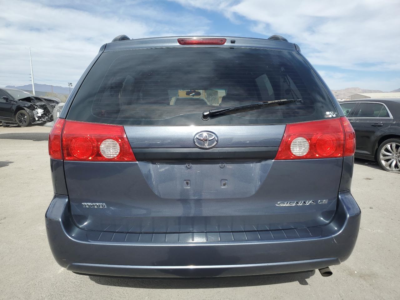 2008 Toyota Sienna VIN 5TDZK23C78S202183 Copart auction photo, front end damage thumbnail 6