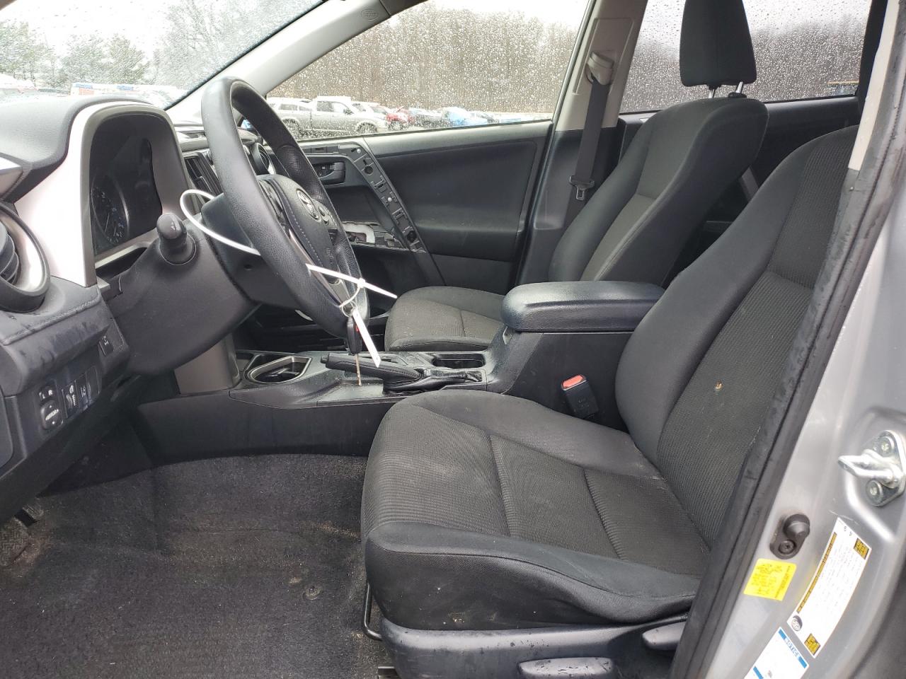 2018 Toyota RAV 4 VIN JTMBFREV6JJ209027 Copart auction photo, front end / minor dent/scratches damage thumbnail 7