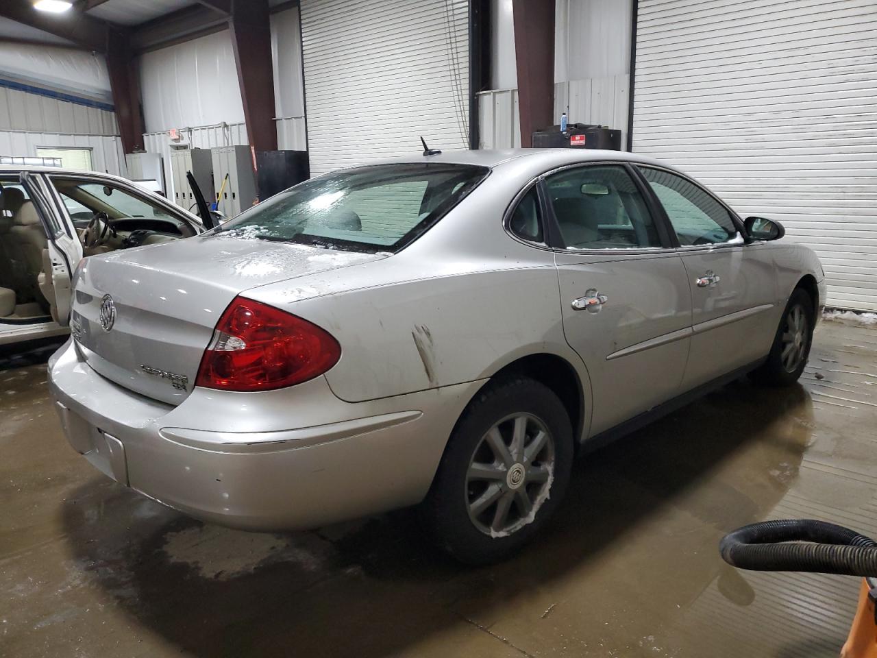 2007 Buick LaCrosse VIN 2G4WC582X71245712 Copart auction photo, undercarriage damage thumbnail 3