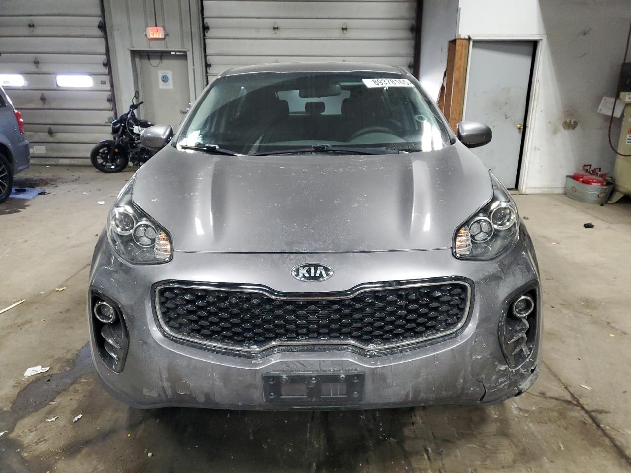 2018 KIA Sportage VIN KNDPMCAC8J7416920 Copart auction photo, vandalism damage thumbnail 5