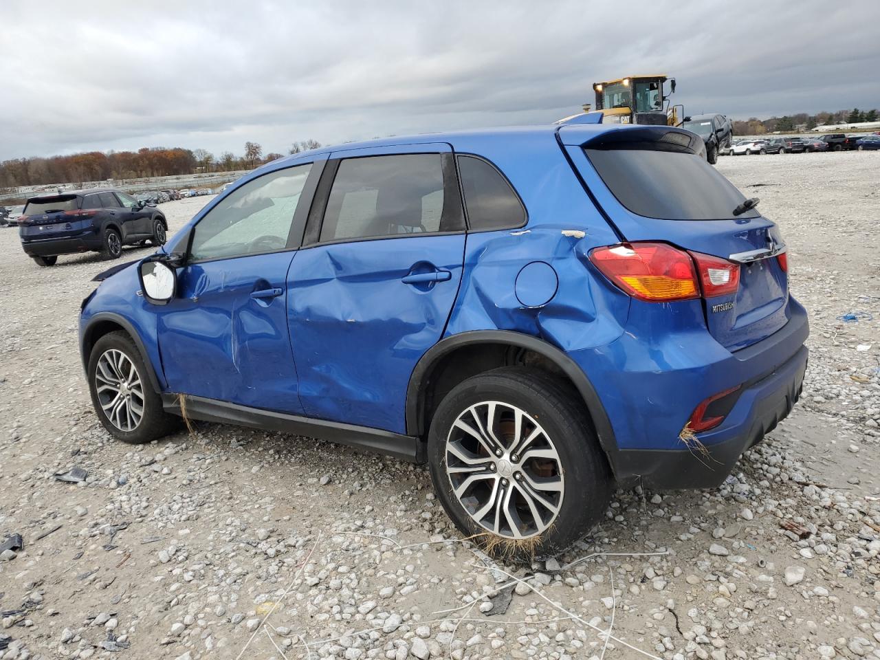 2018 Mitsubishi Outlander VIN JA4AR3AW7JU012648 Copart auction photo, rollover / all over damage thumbnail 2