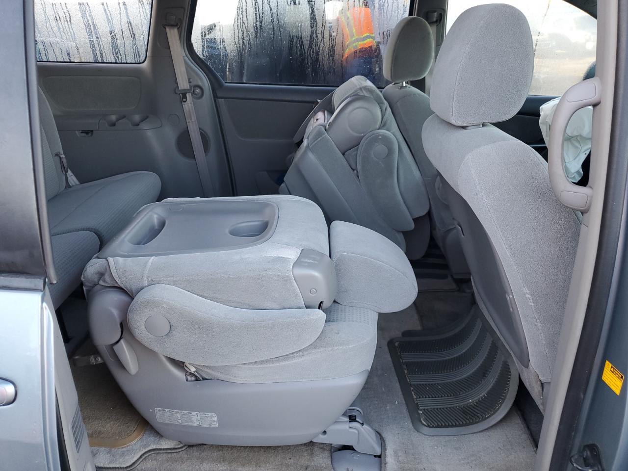 2010 Toyota Sienna VIN 5TDKK4CC9AS291936 Copart auction photo, front end damage thumbnail 11