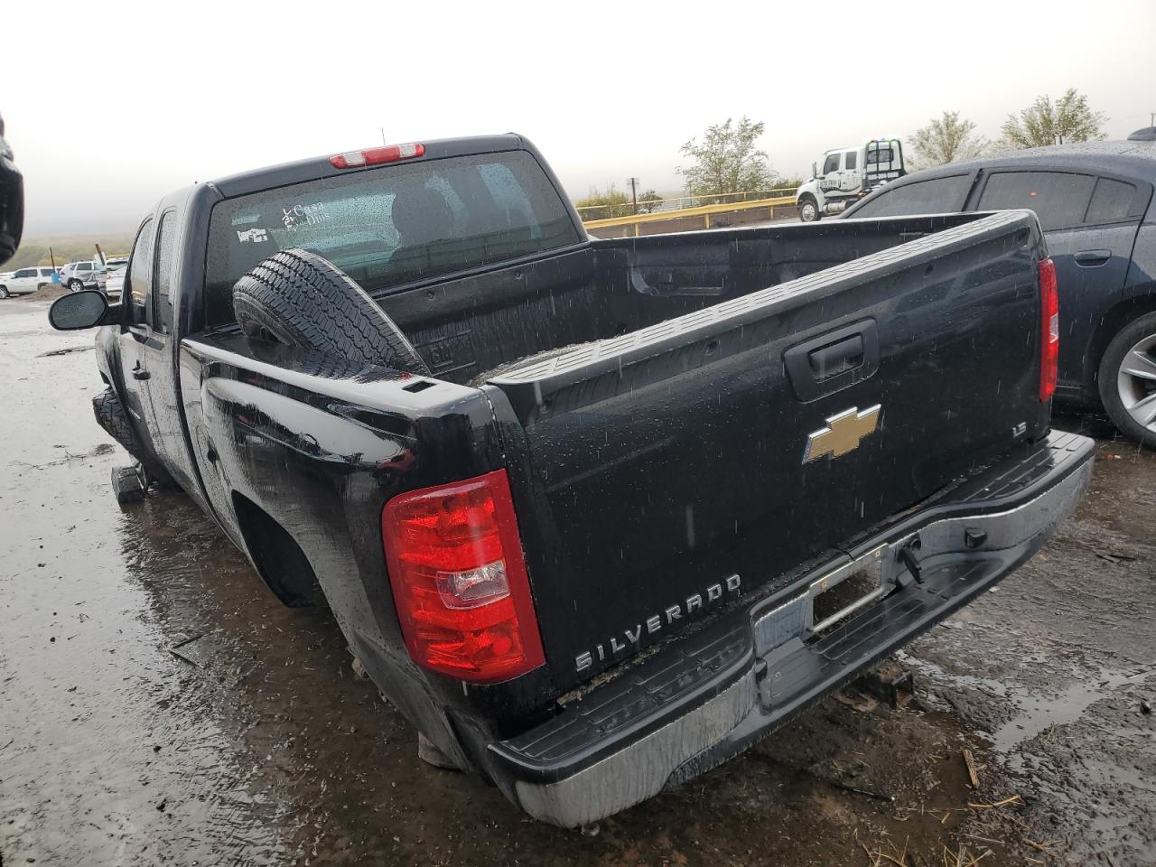 2007 Chevrolet Silverado VIN 1GCEC19XX7Z622730 Copart auction photo, all over damage thumbnail 2