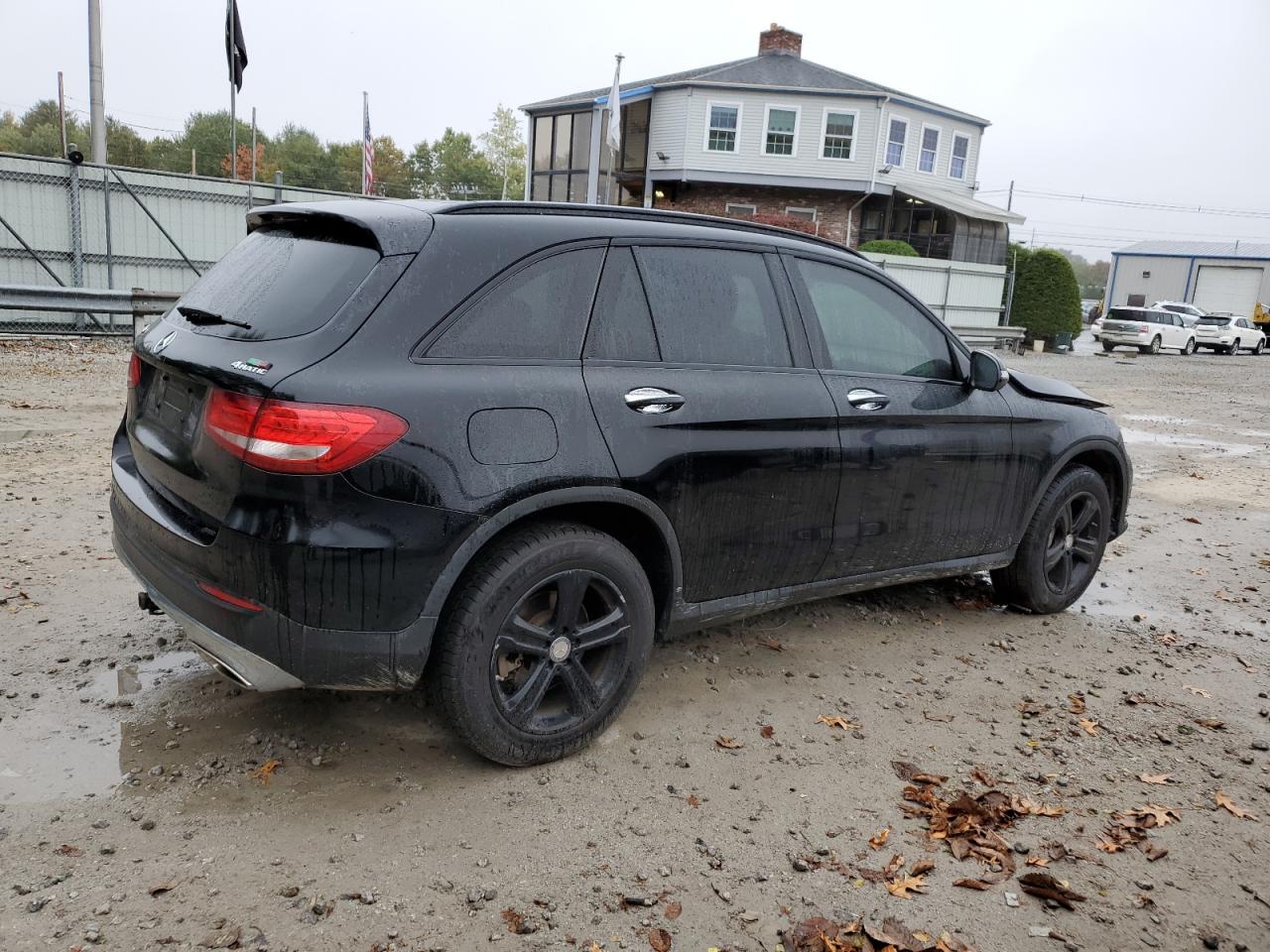 2017 Mercedes-Benz GLC VIN WDC0G4KB6HF165698 Copart auction photo, front end damage thumbnail 3