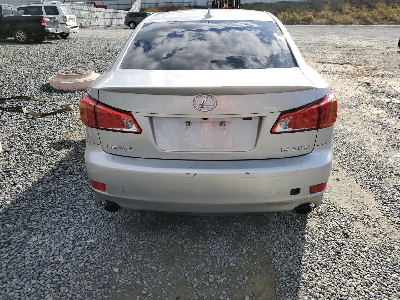 2010 Lexus IS VIN JTHBF5C2XA5114141 Copart auction photo, front end / side damage thumbnail 6