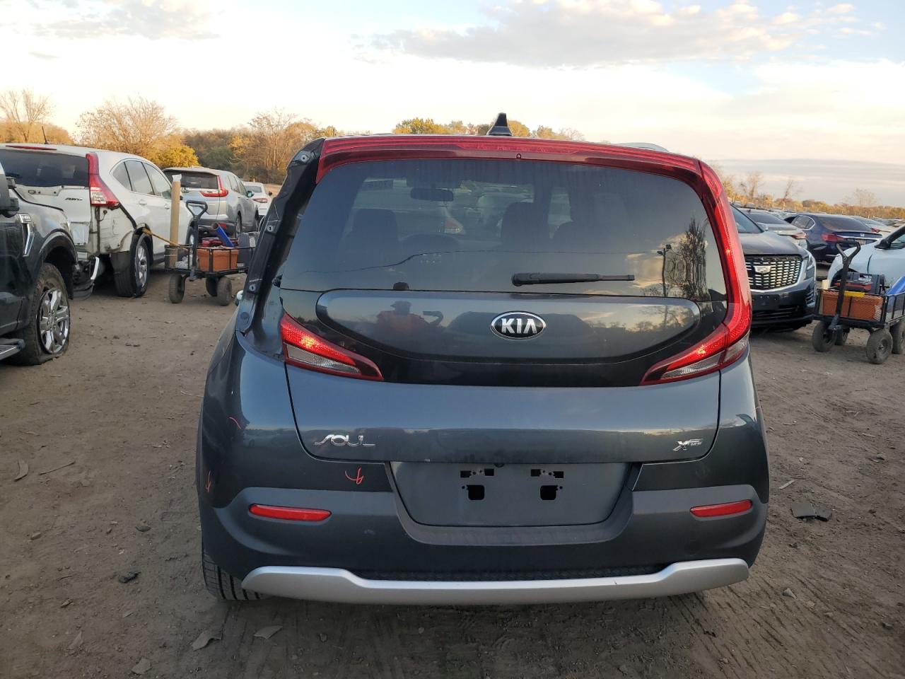 2020 KIA Soul VIN KNDJ23AU2L7040867 Copart auction photo, all over / stripped damage thumbnail 6