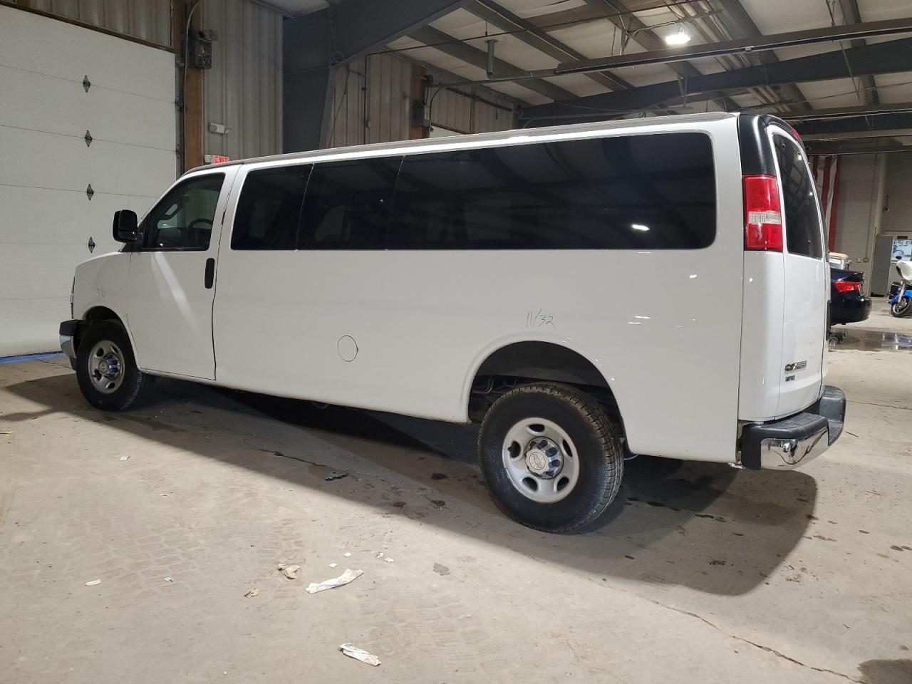 2018 Chevrolet Express VIN 1GAZGPFP9J1290212 Copart auction photo, front end damage thumbnail 2