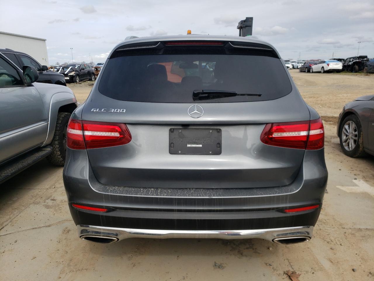2018 Mercedes-Benz GLC VIN WDC0G4JB6JF362605 Copart auction photo, minor dent/scratches damage thumbnail 6