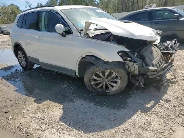 2018 Volkswagen Tiguan VIN 3VV3B7AX9JM167744 Copart auction photo, front end damage thumbnail 12