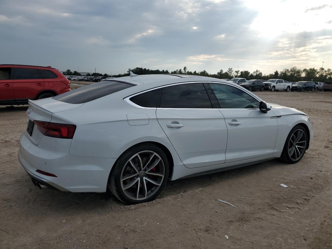 2019 Audi RS5 VIN WAUB4CF5XKA014726 Copart auction photo, front end damage thumbnail 3