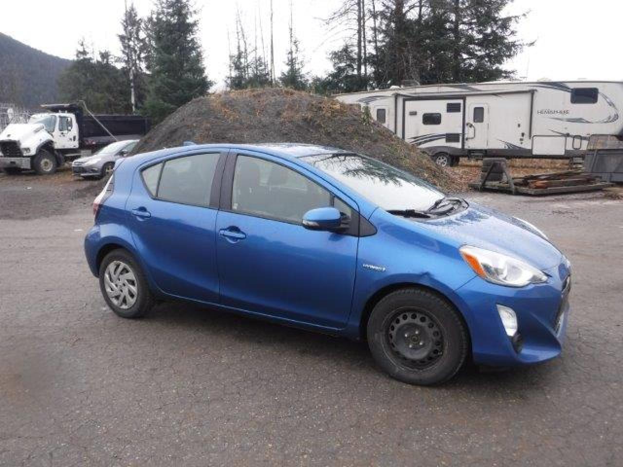 2015 Toyota Prius VIN JTDKDTB3XF1086491 Copart auction photo, rear end damage thumbnail 4
