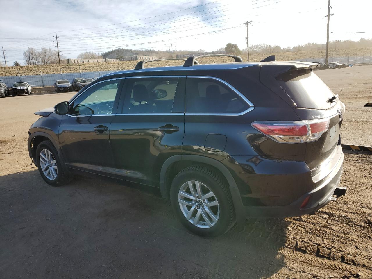 2016 Toyota Highlander VIN 5TDJKRFH2GS505240 Copart auction photo, front end damage thumbnail 2
