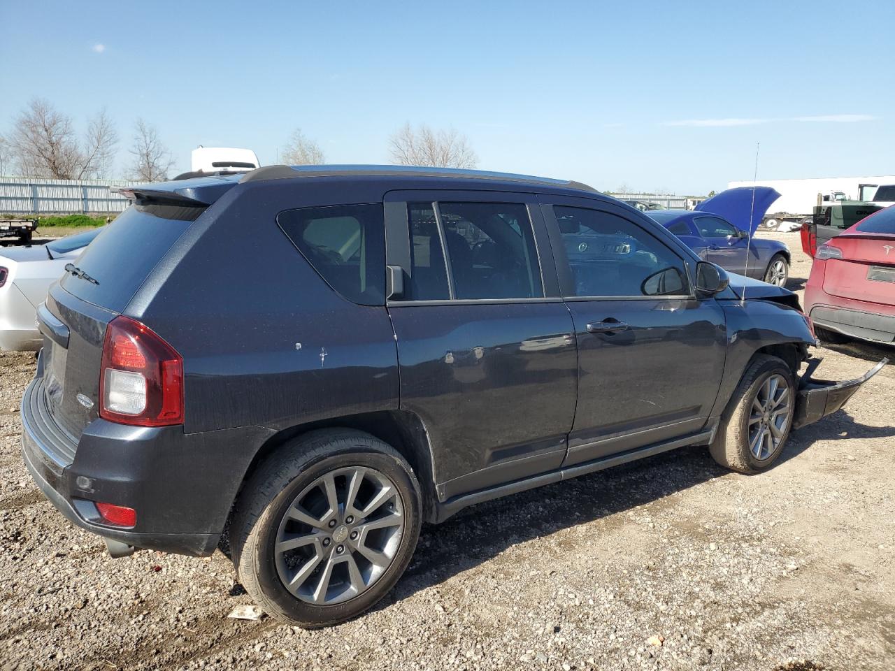 2016 Jeep Compass VIN 1C4NJCEA1GD536061 Copart auction photo, front end / minor dent/scratches damage thumbnail 3
