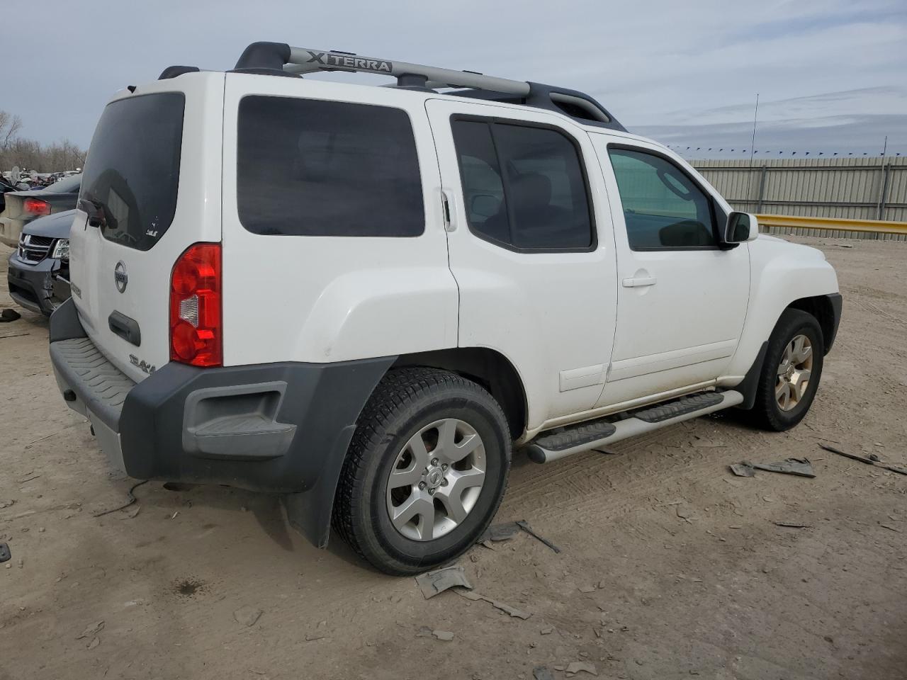 2010 Nissan XTerra VIN 5N1AN0NW5AC503554 Copart auction photo, minor dent/scratches damage thumbnail 3