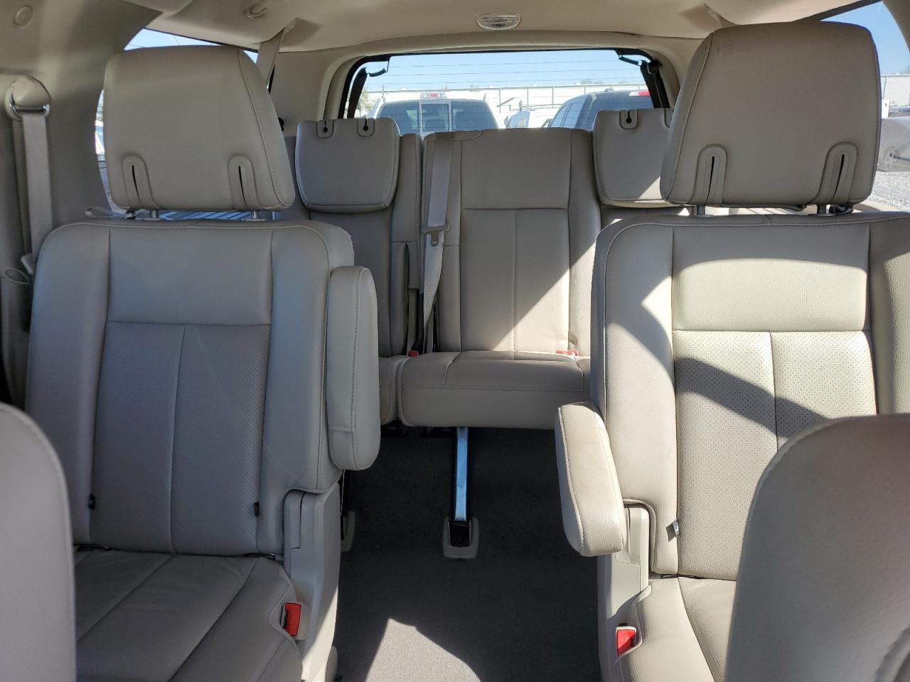 2013 Ford Expedition VIN 1FMJK1K56DEF63104 Copart auction photo, rear end / front end damage thumbnail 10