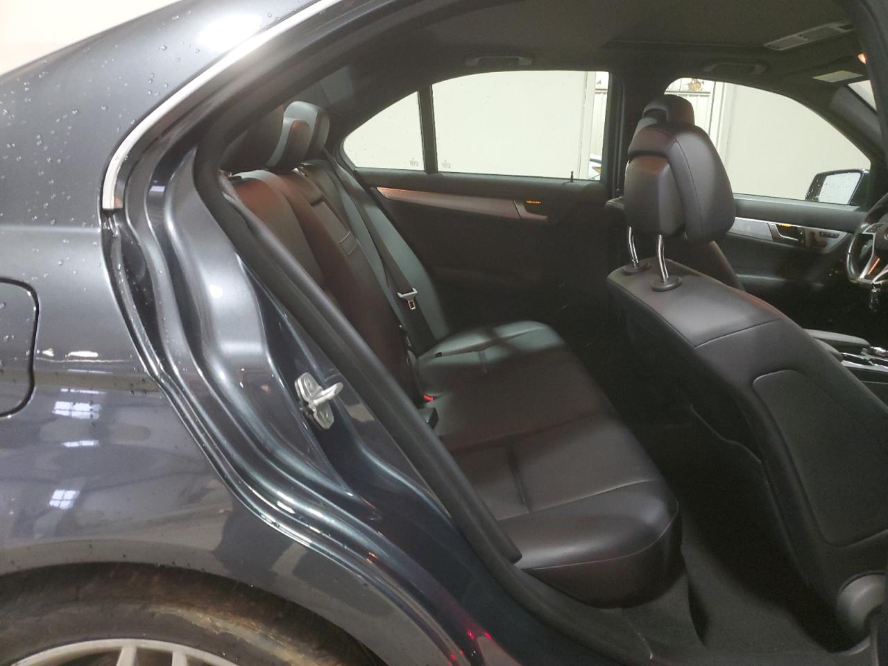 2013 Mercedes-Benz C-klasse VIN WDDGF4HB0DA828680 Copart auction photo, front end damage thumbnail 10