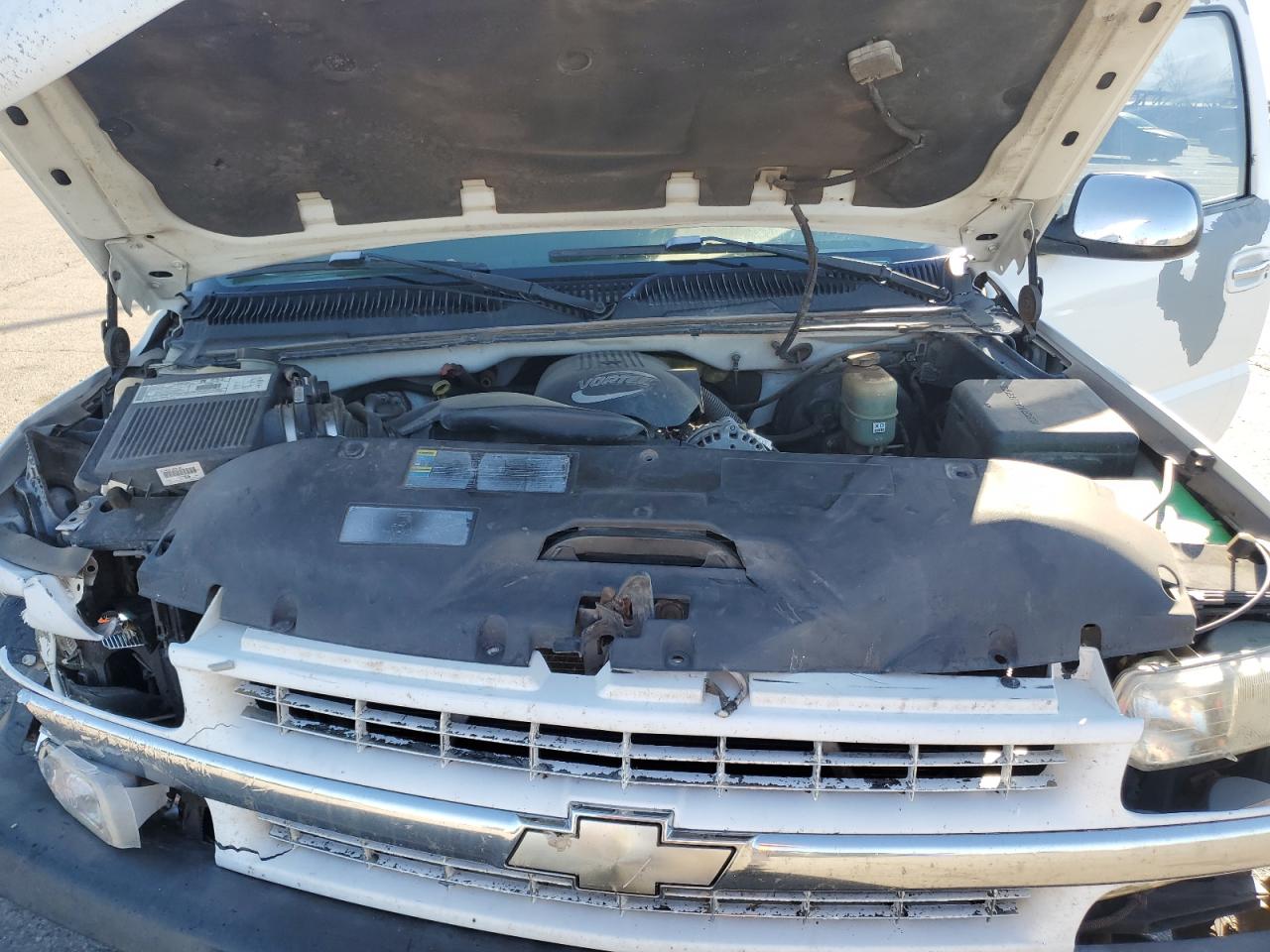 2002 Chevrolet Silverado VIN 2GCEC19T321172966 Copart auction photo, front end damage thumbnail 12