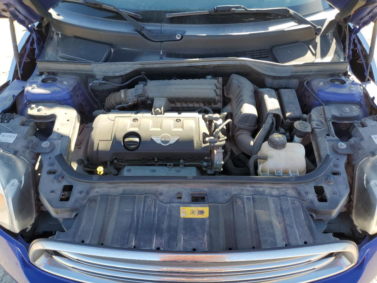 2015 MINI Cooper VIN WMWZB3C53FWR44727 Copart auction photo, rear end / minor dent/scratches damage thumbnail 14