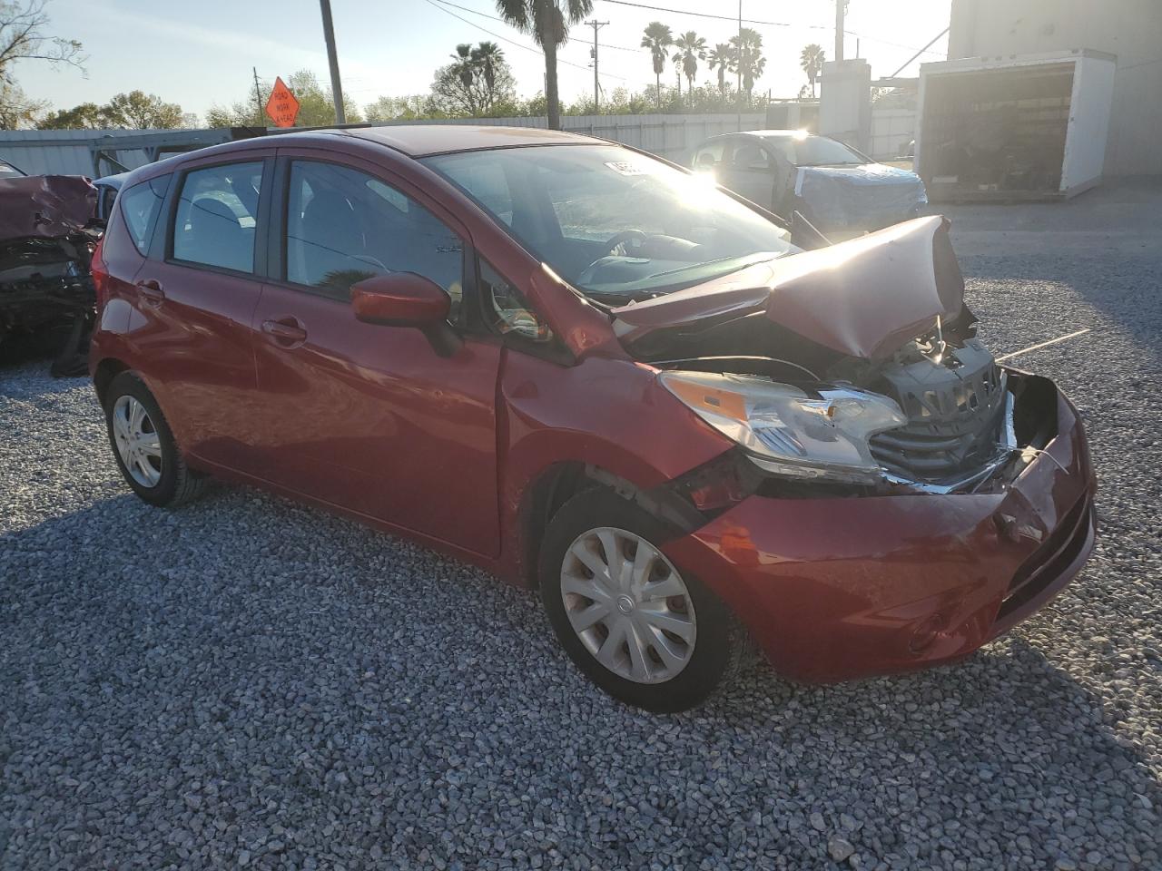 2015 Nissan Versa VIN 3N1CE2CPXFL374956 Copart auction photo, front end damage thumbnail 4