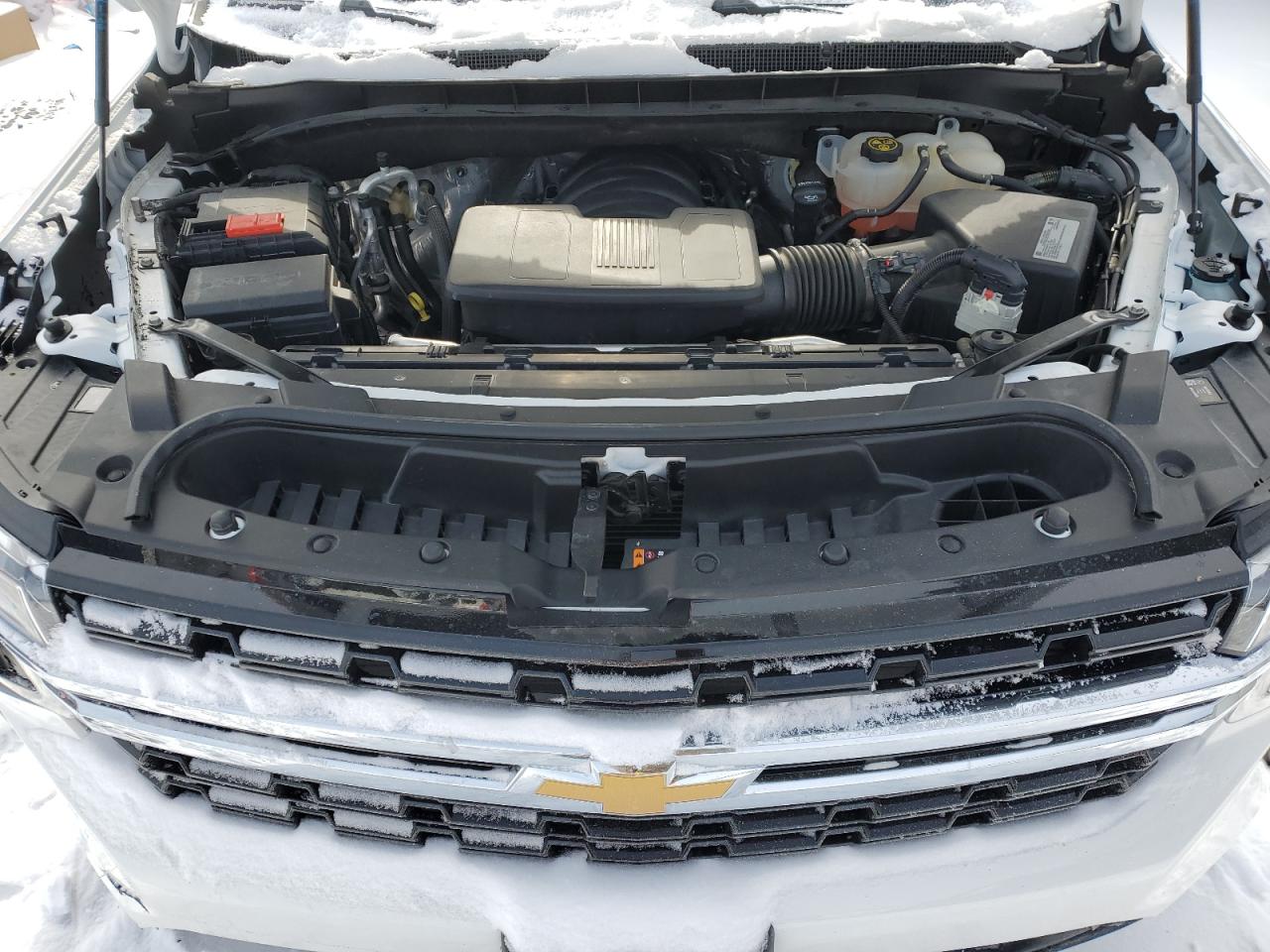 2021 Chevrolet Suburban VIN 1GNSKBED6MR317414 Copart auction photo, side / front end damage thumbnail 11