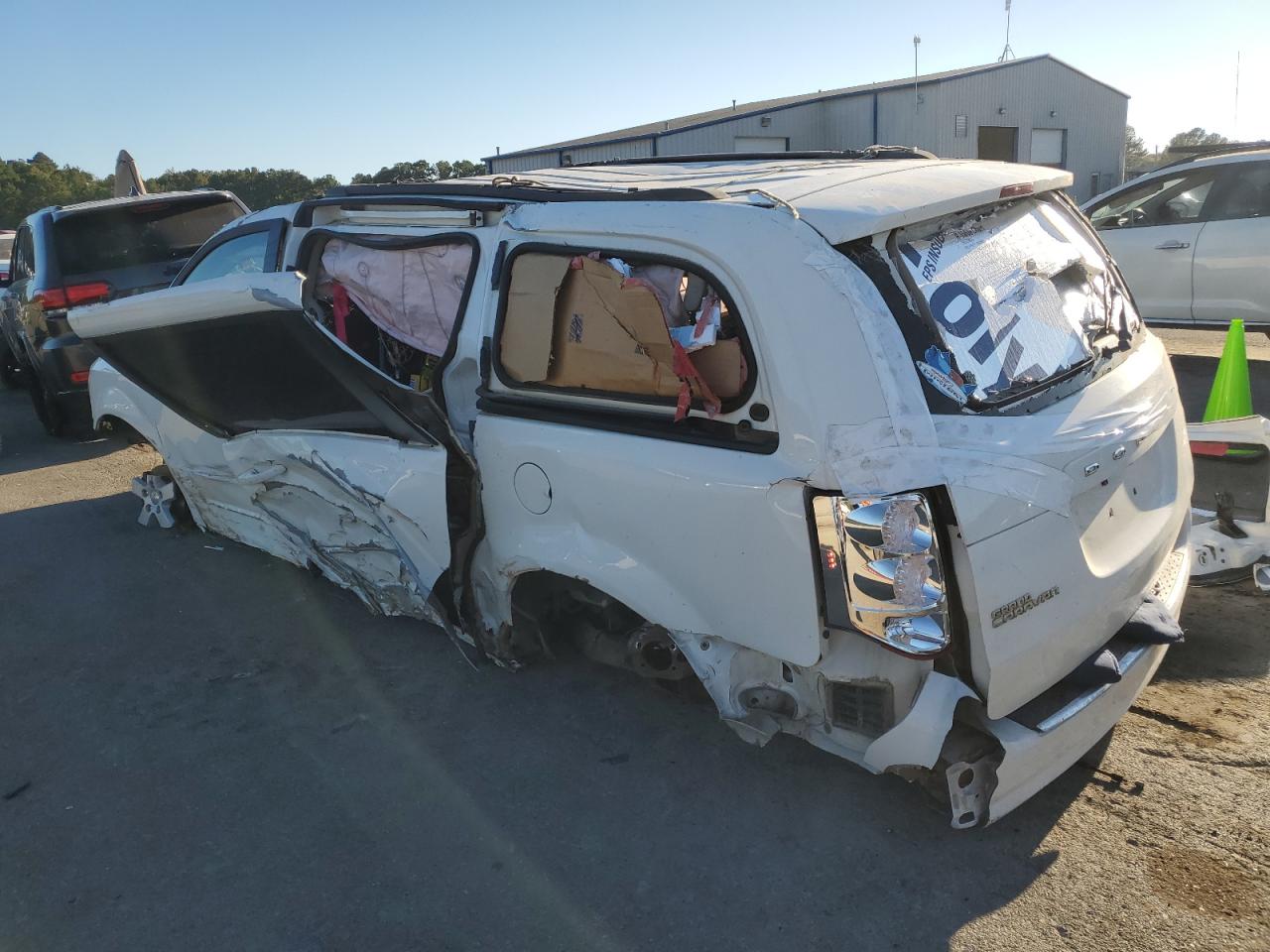 2013 Dodge Caravan VIN 2C4RDGCG3DR575444 Copart auction photo, all over / mechanical damage thumbnail 2
