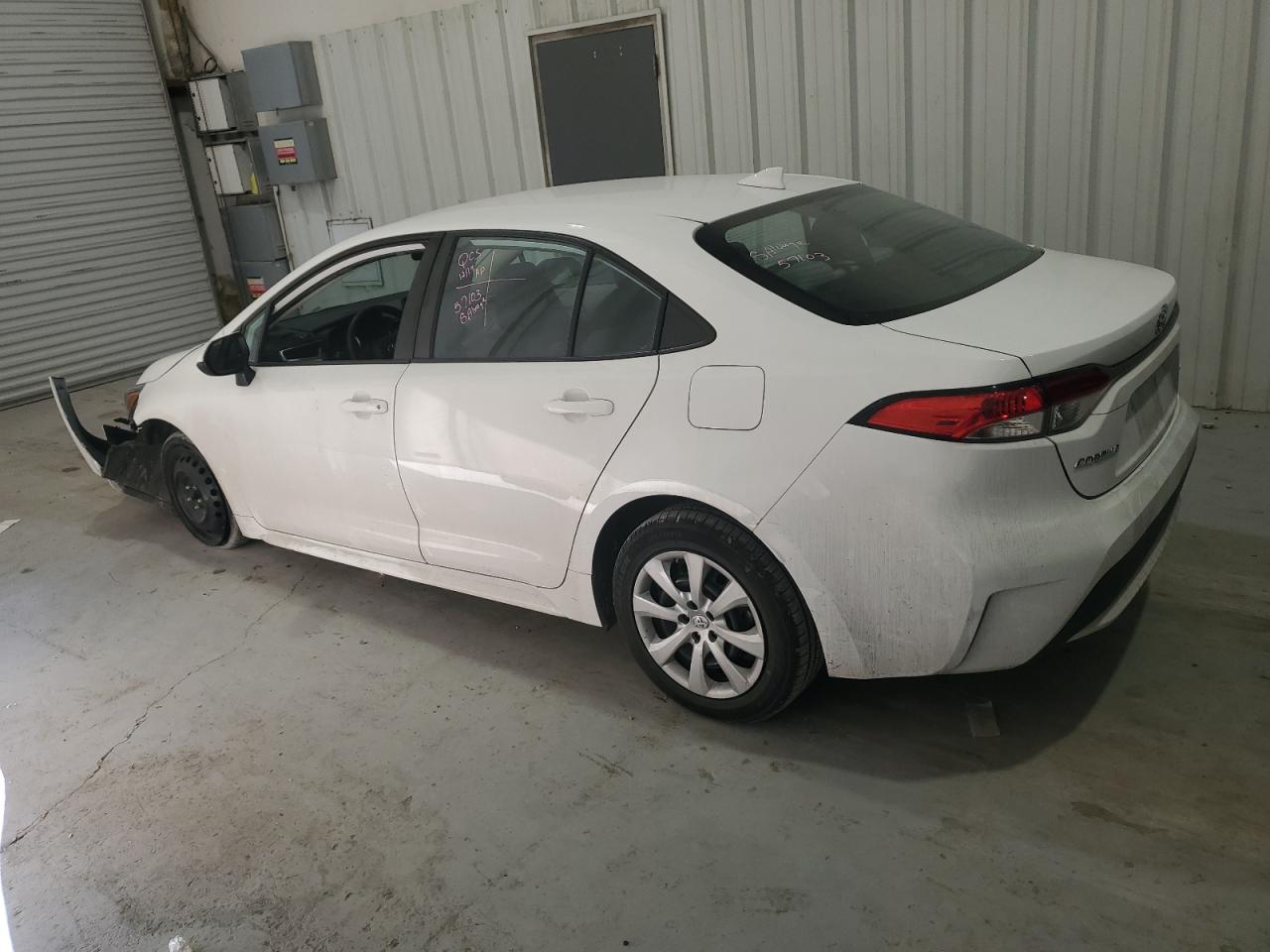 2022 Toyota Corolla VIN 5YFEPMAE9NP303388 Copart auction photo, front end damage thumbnail 2